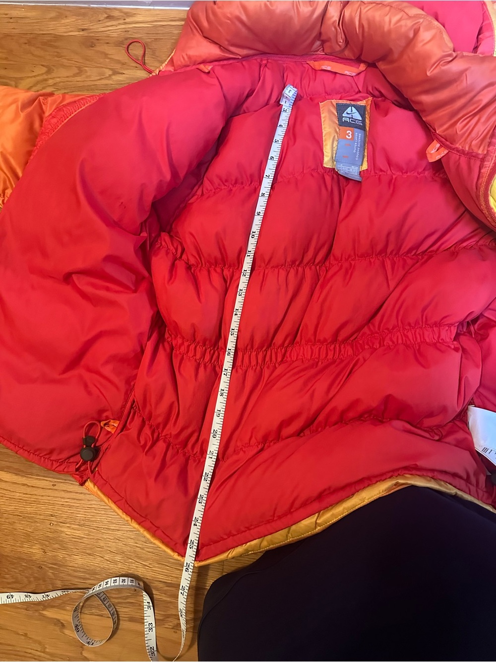 Nike ACG Red Orange Yellow Gradient Puffer Jacket - Picture 9 of 9